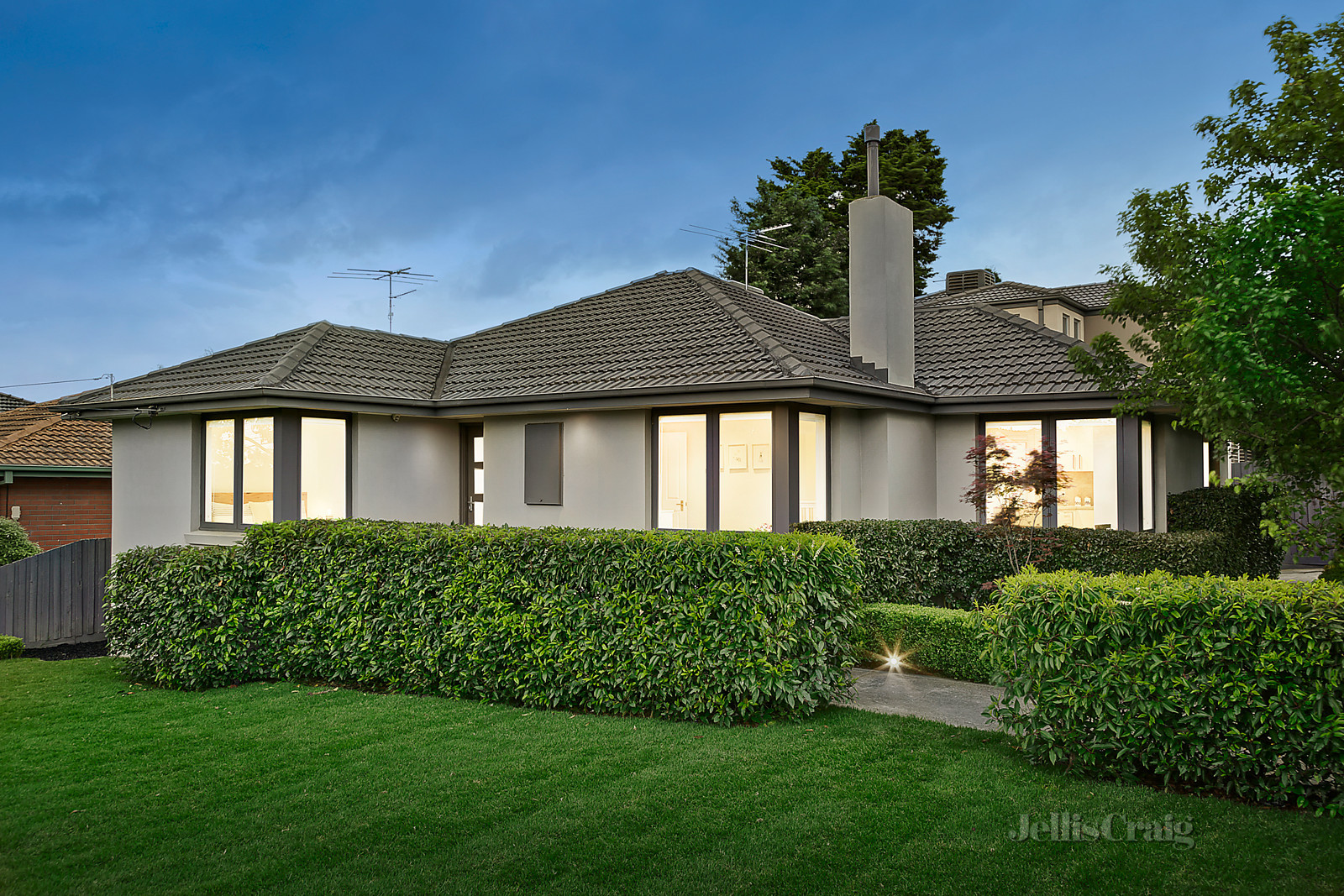 19 Westwood Drive, Bulleen - Print Image 1