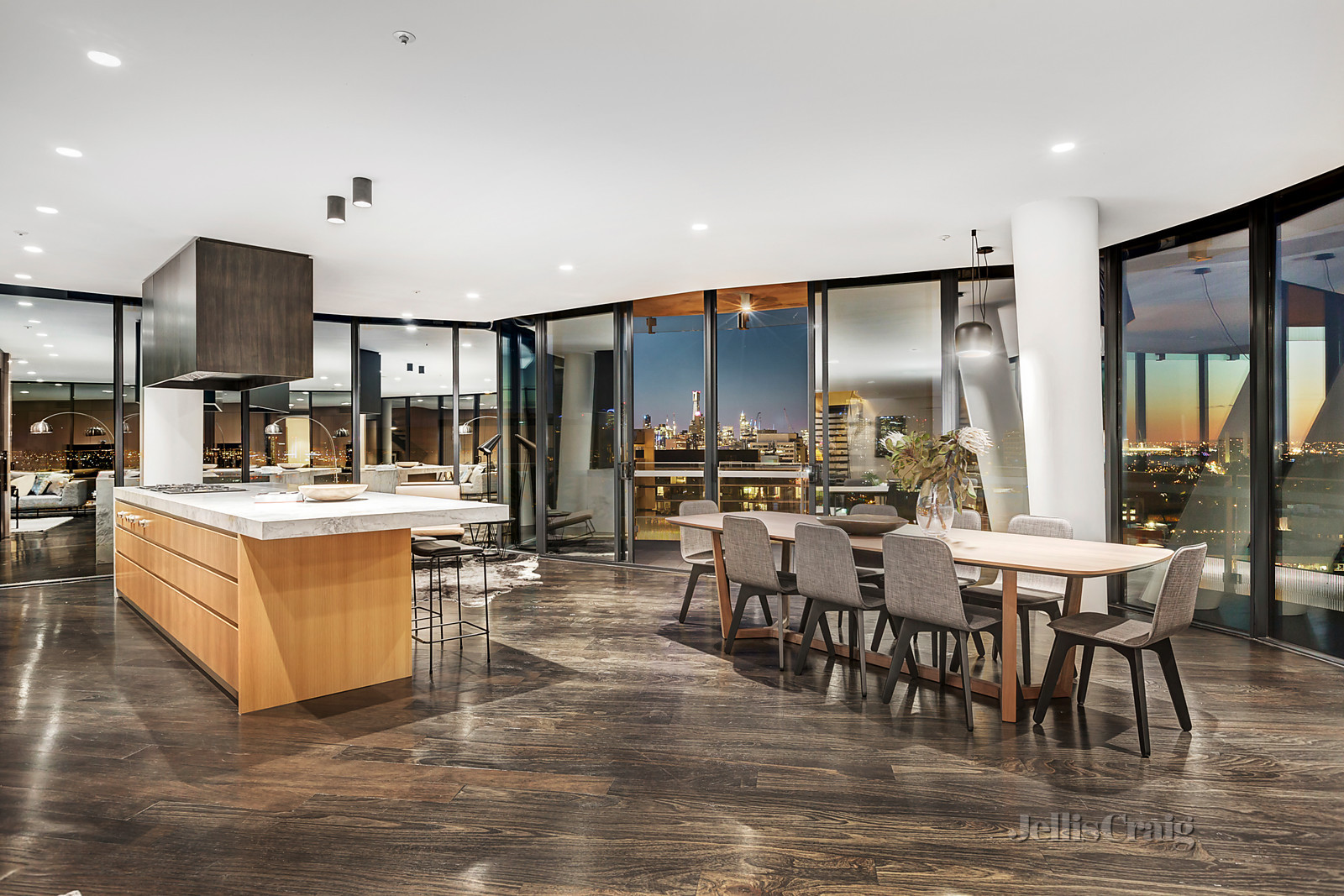 1902/576 St Kilda Road, Melbourne
- Print Image 1