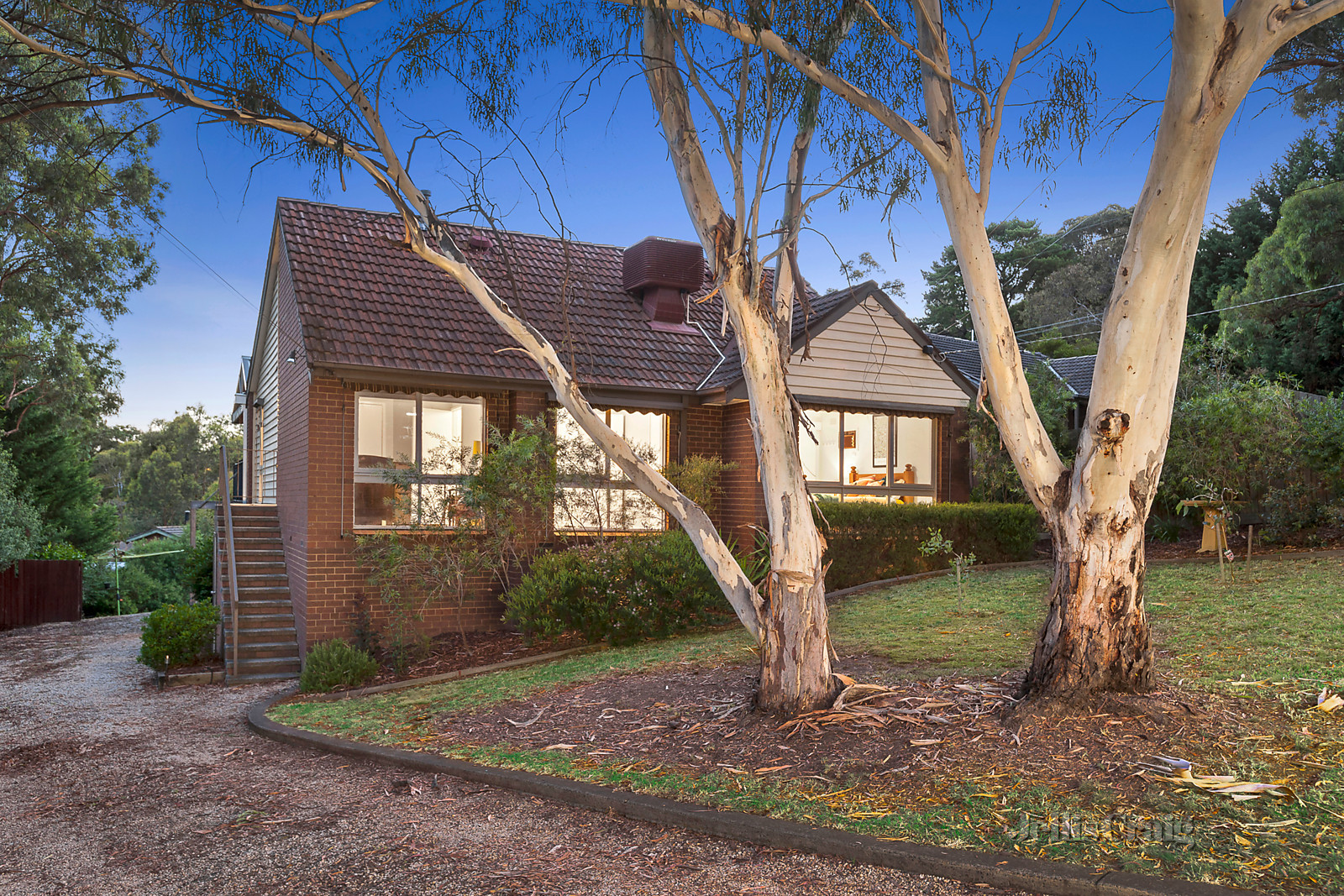 1A McCarthy Grove, Montmorency
- Print Image 1