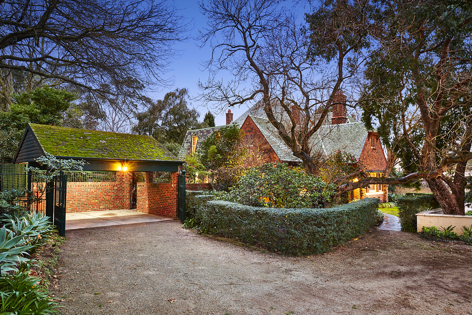 2 Athol Place, Canterbury RT Edgar