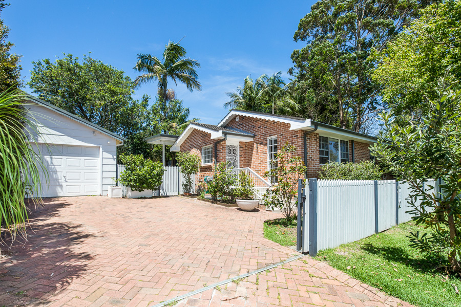 2 Blackwood Street, Miranda NSW 2228 