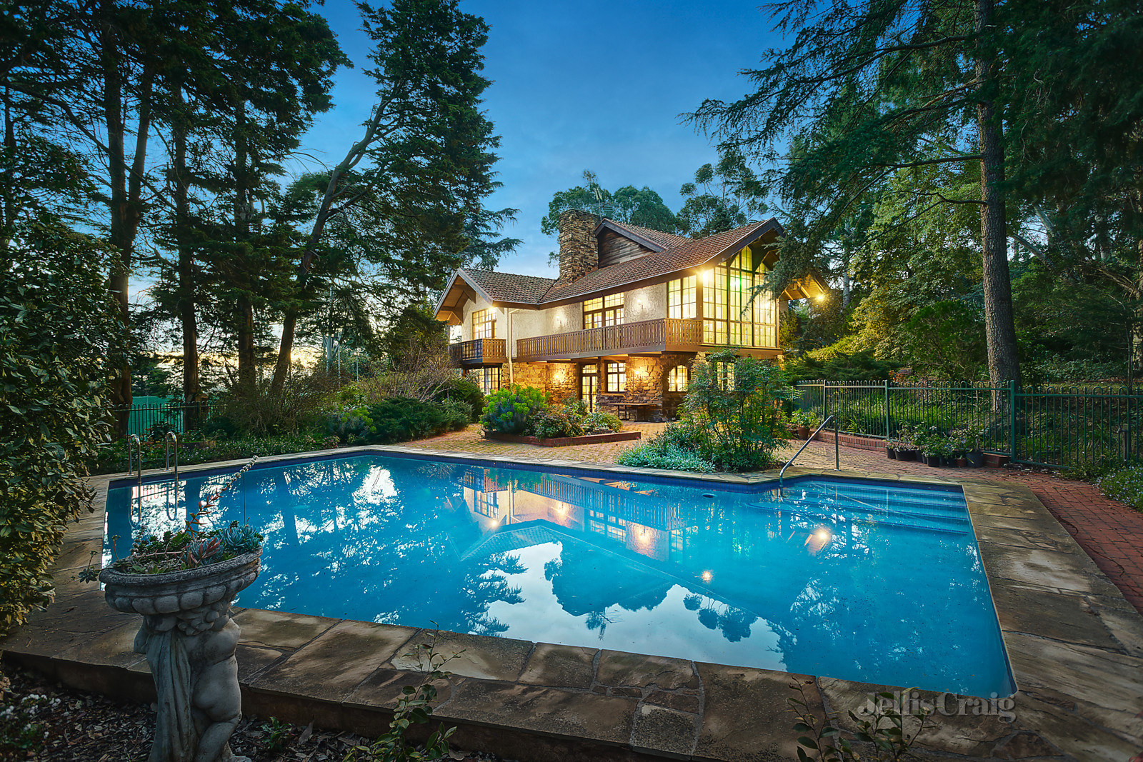 2 Cipora Court, Templestowe
- Print Image 1