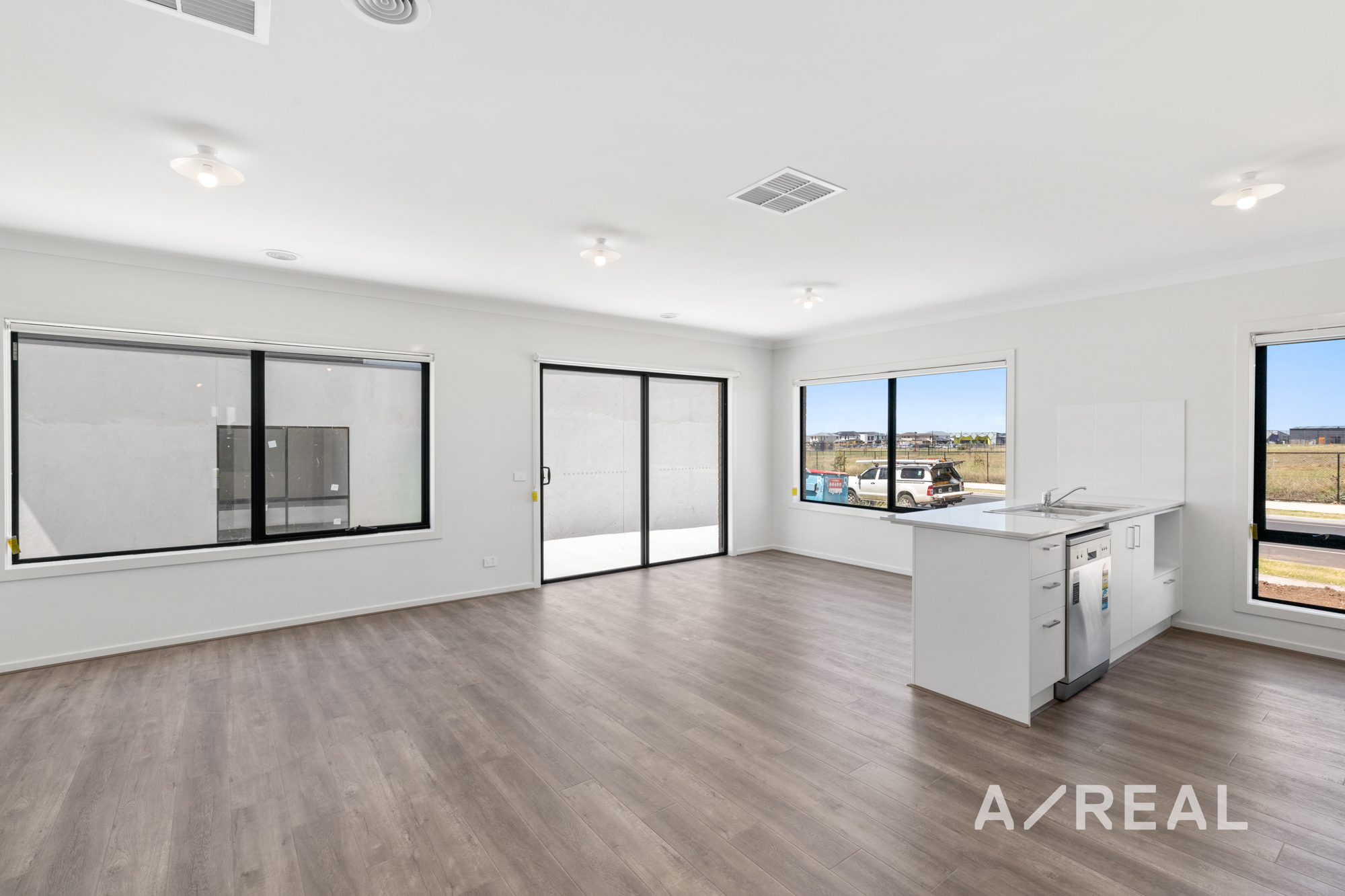 2 Edifice Drive, Tarneit VIC 3029 