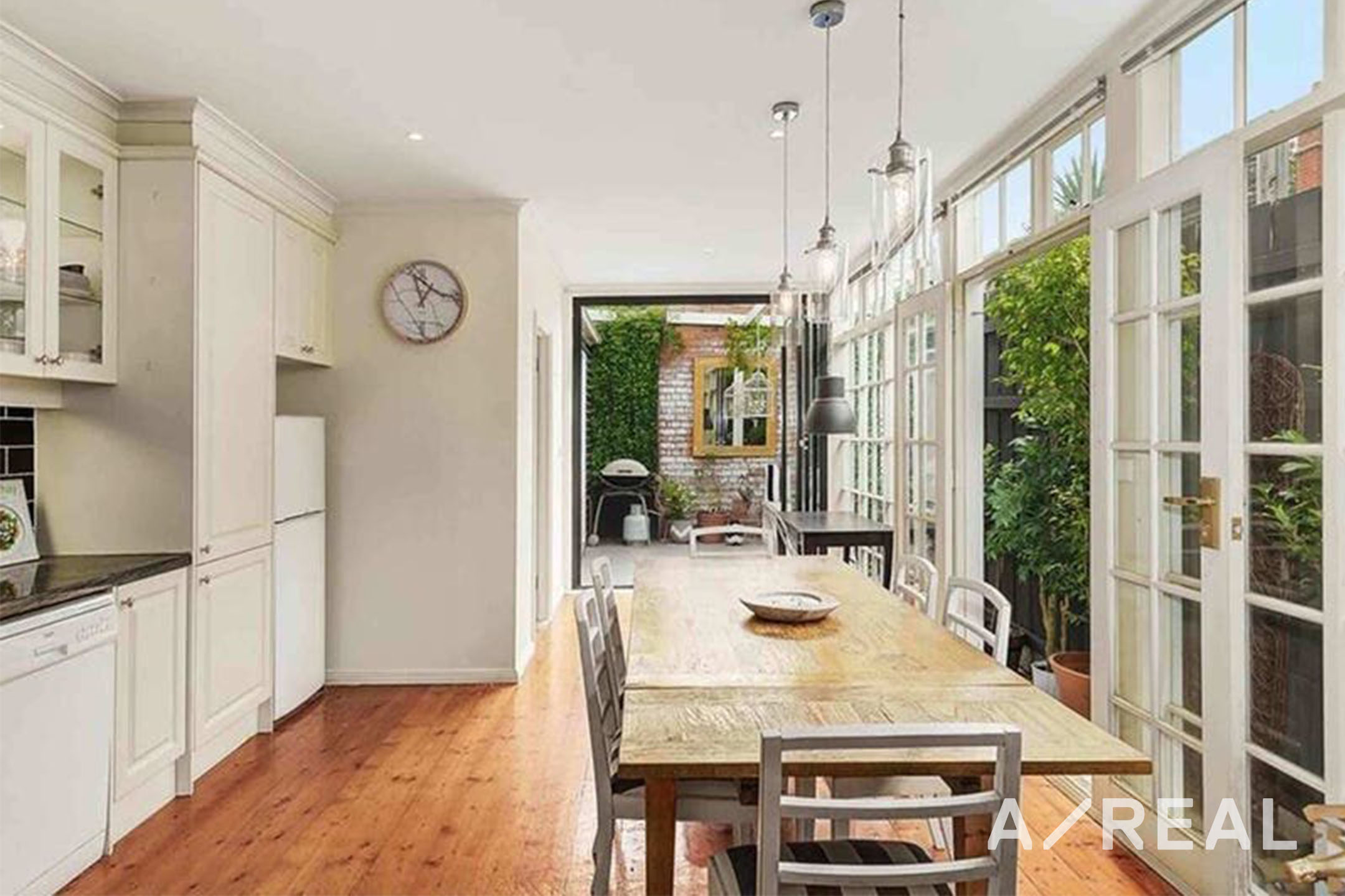 2 Hornby Street, Windsor VIC 3181 