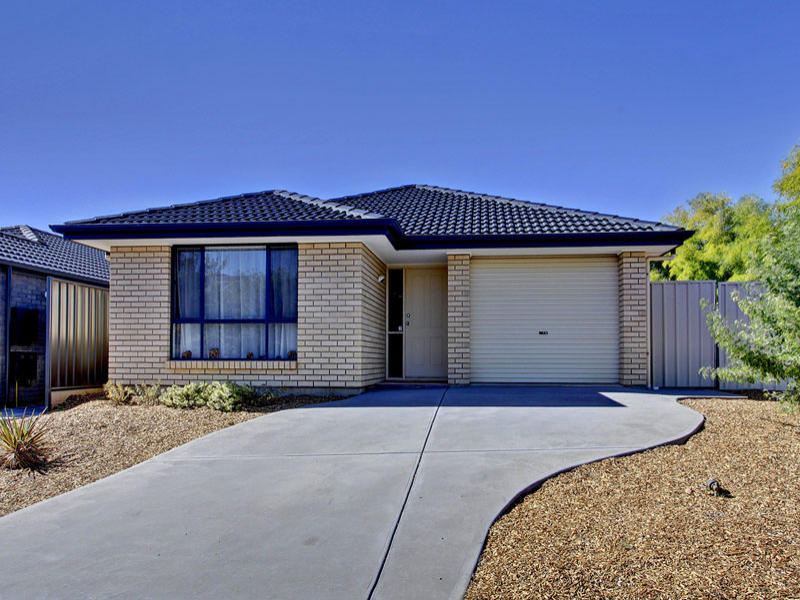 2 Kari Crescent