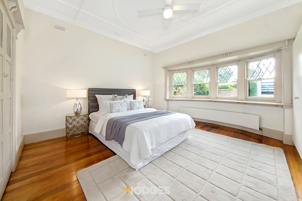 2 Keys Avenue Brighton East