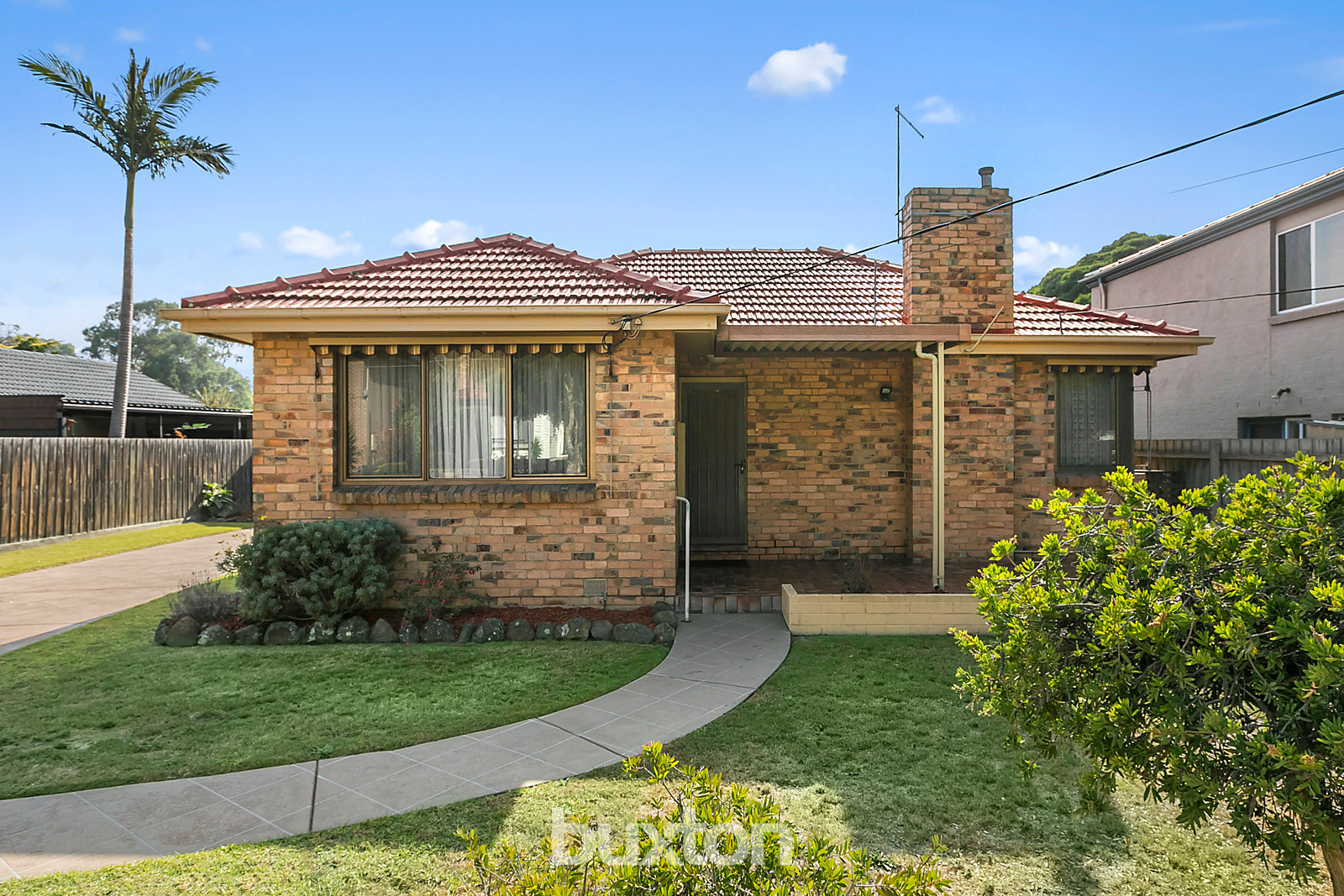 2 Lawborough Avenue, Parkdale