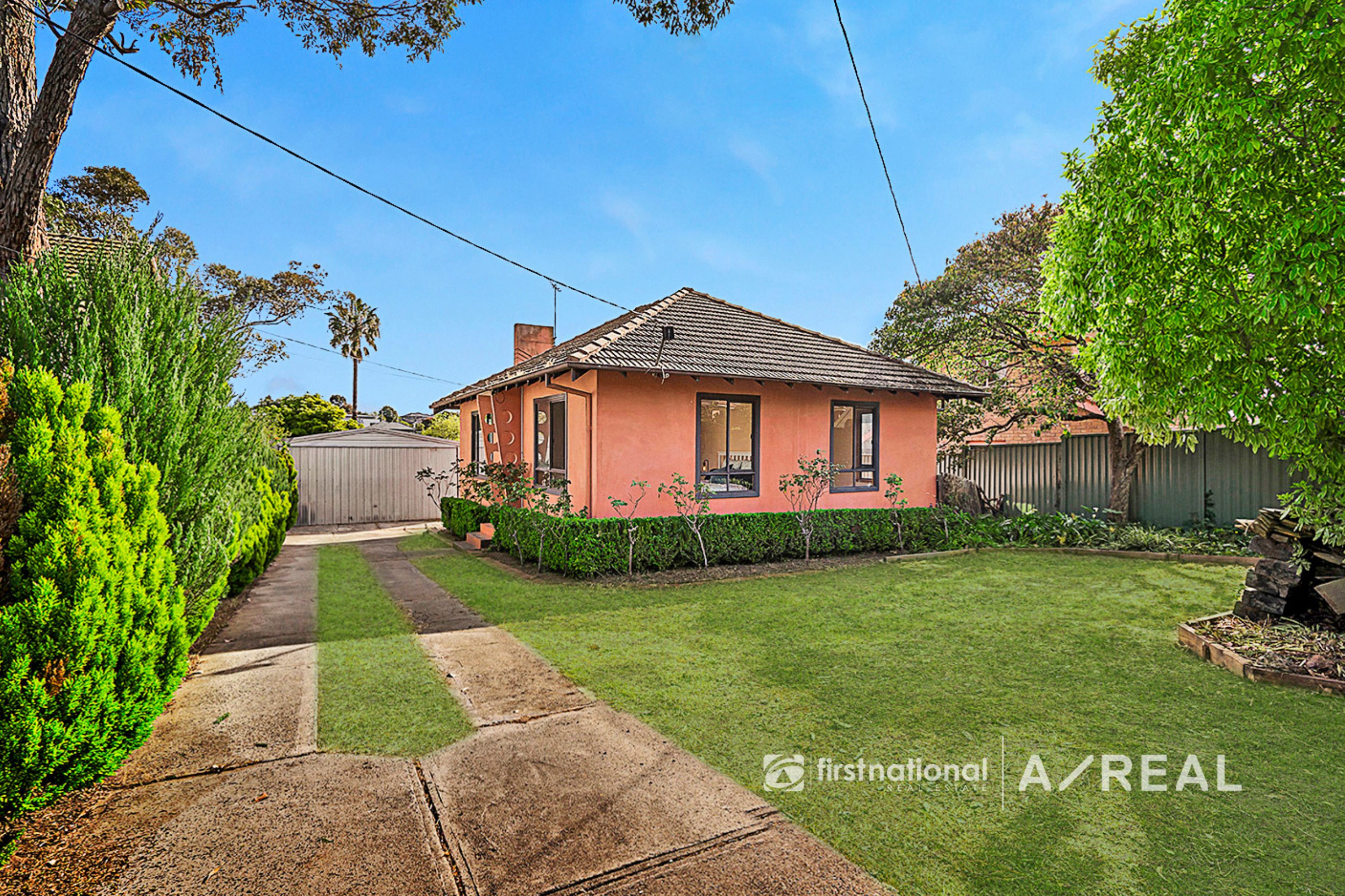 2 Mawarra Crescent, Chadstone VIC 3148 