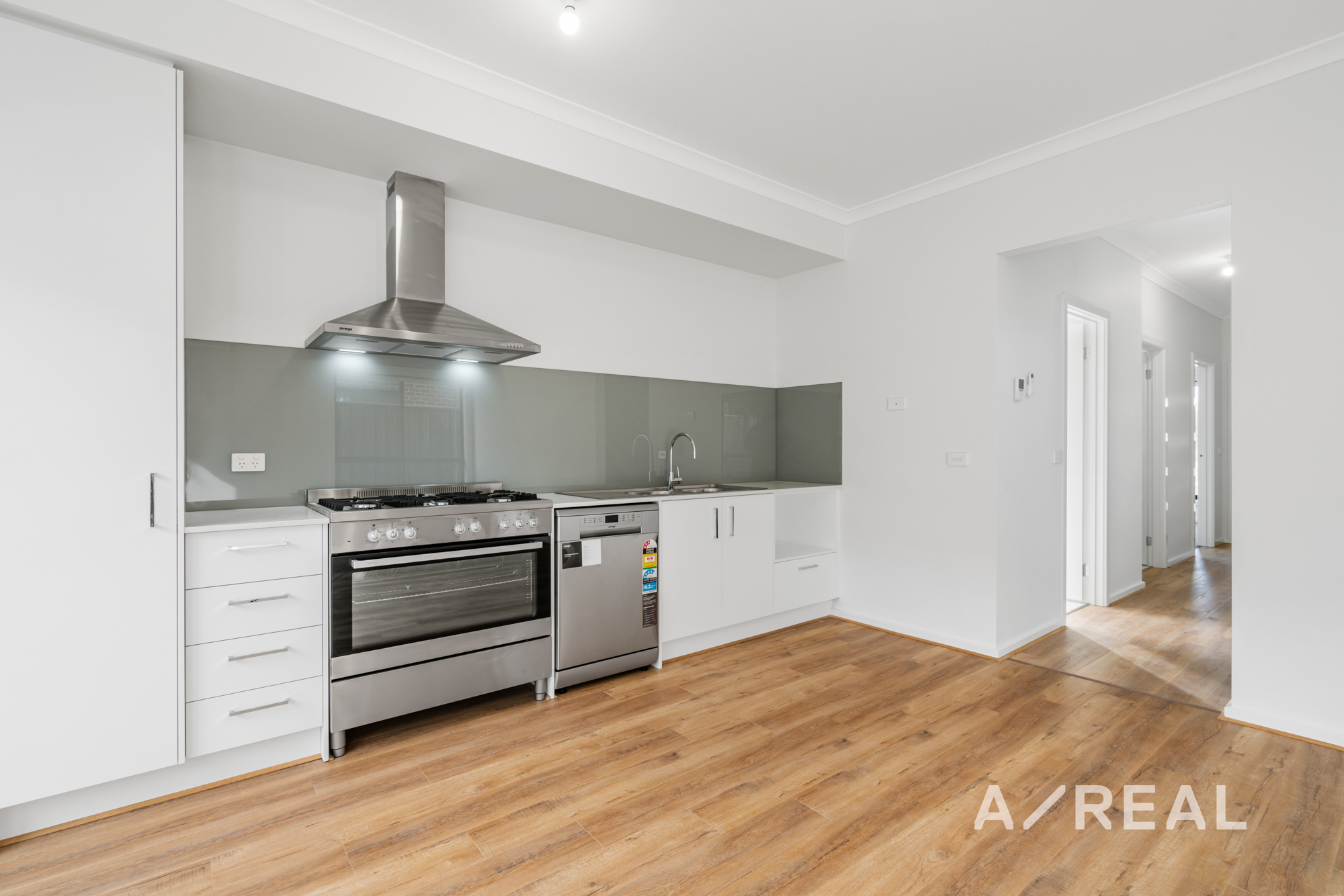 20 Oakham Drive, Williams Landing VIC 3027 