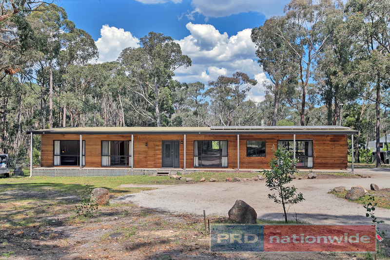 201 Coates Road SNAKE VALLEY VIC 3351