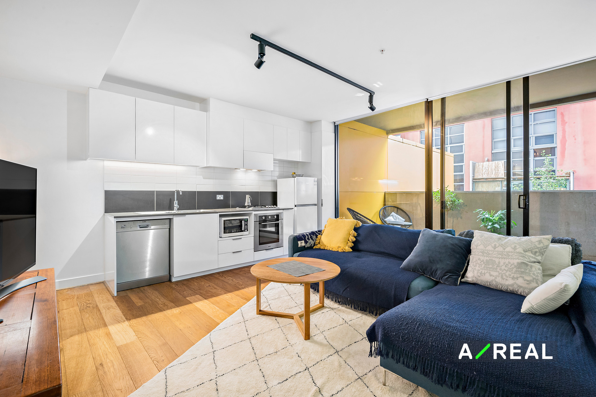 201/10 Trenerry Crescent, Abbotsford VIC 3067 