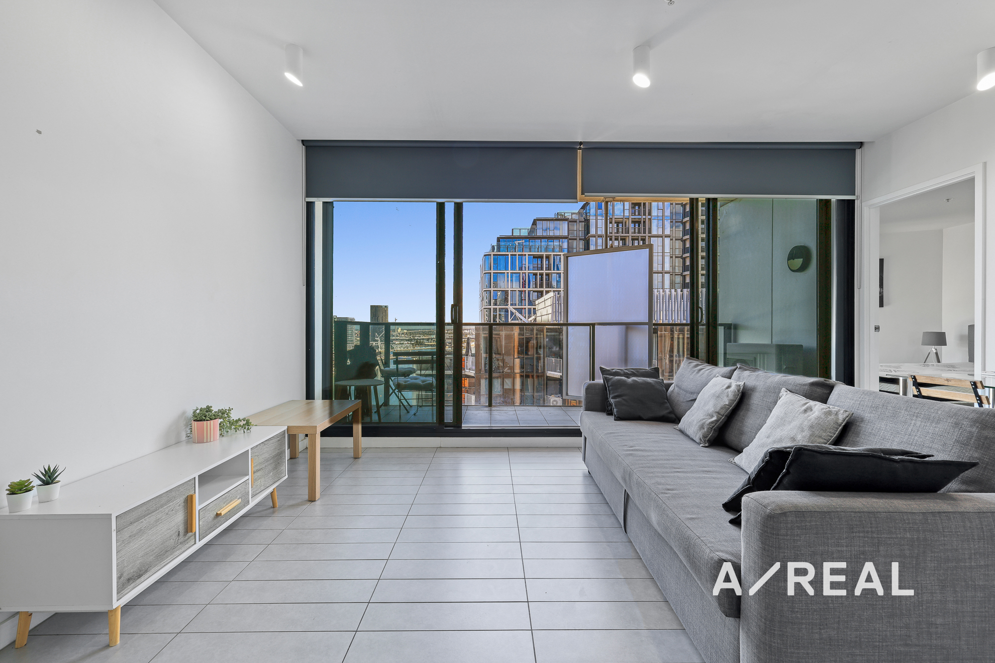 2014/673 La Trobe St Docklands VIC 3008 