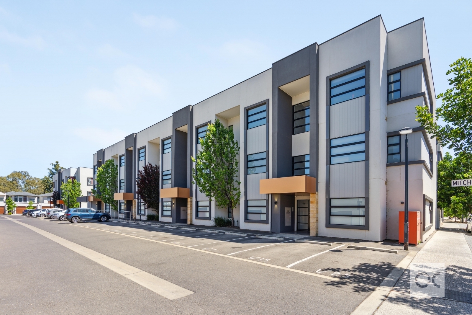2/1 Alexander Lane