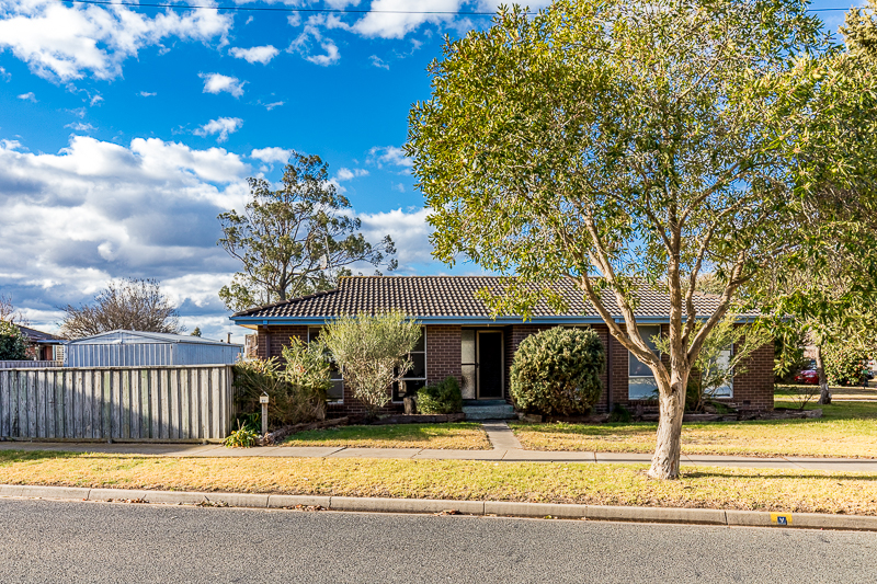 21 Jackson Avenue Sale - Image 1