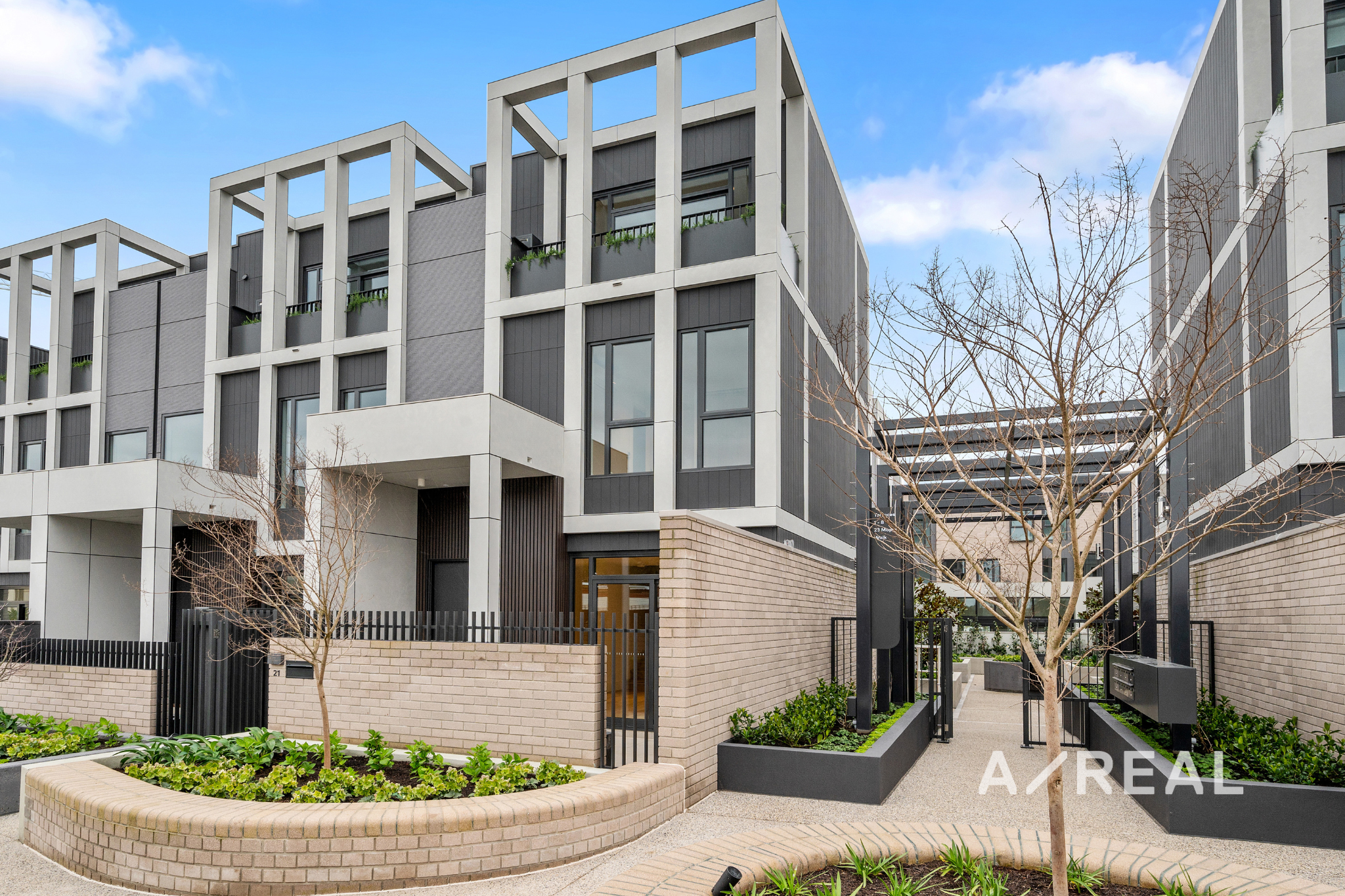 21 Maple Walk, Moonee Ponds VIC 3039 