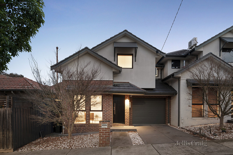 210 Bastings Street