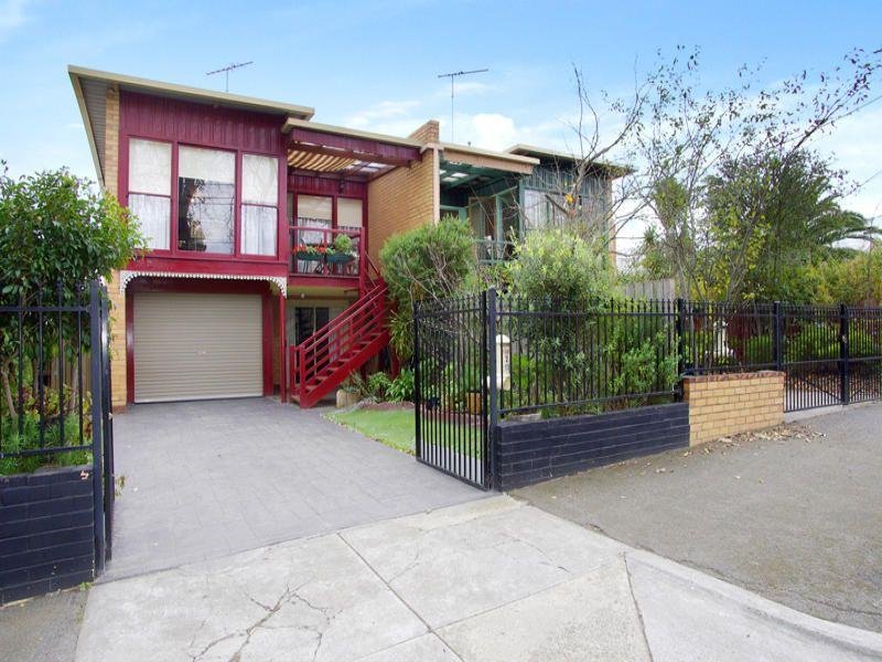 2/10 Pevensey Street, Geelong VIC 3220 