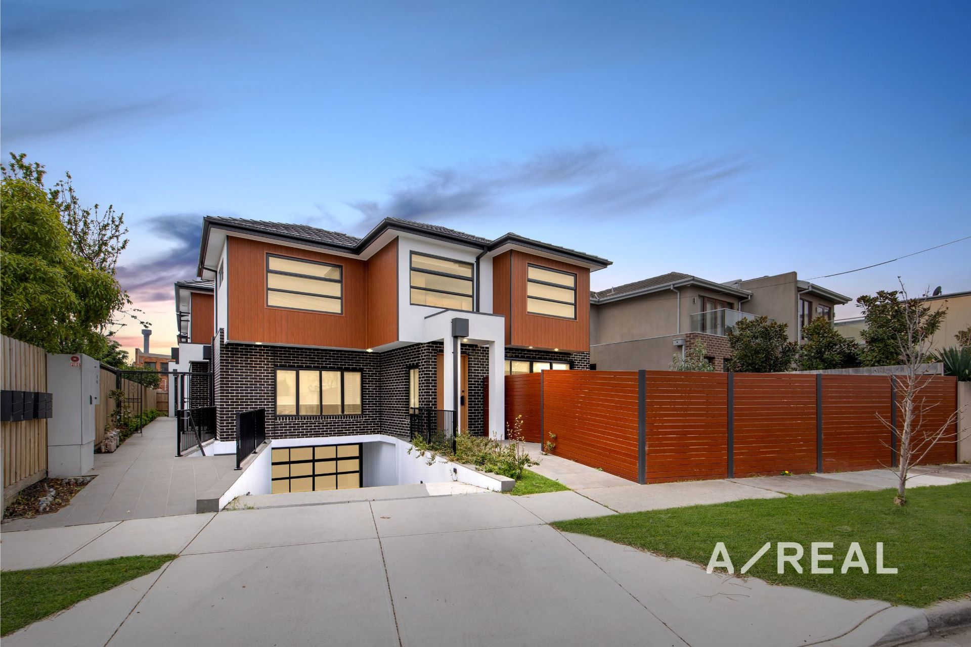 2/11 Caleb Street, Bentleigh East VIC 3165 