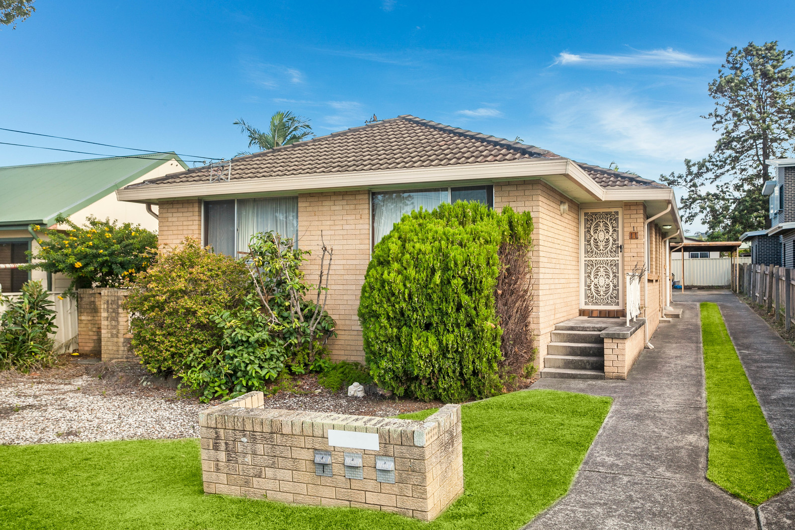 2/11 Fisher Street, Oak Flats NSW 2529