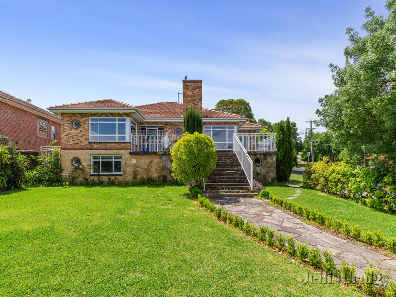 211 Lower Heidelberg Road, Ivanhoe East
- Print Image 1