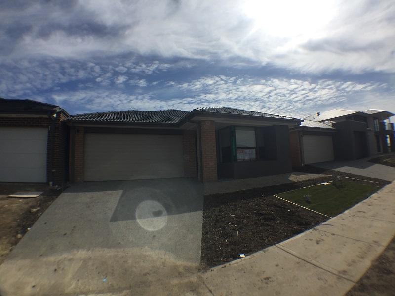 212 Alisma Boulevard, Cranbourne North VIC 3977 