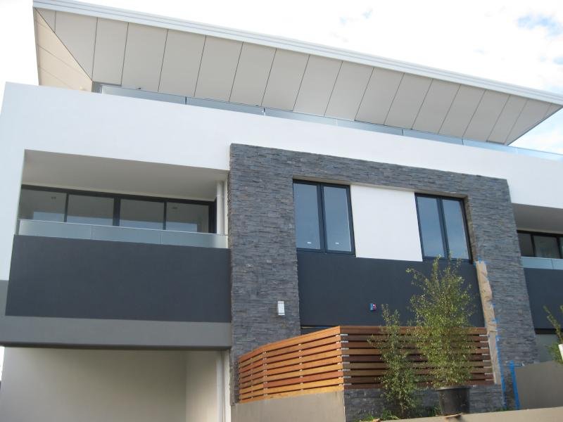 2/1295 Toorak Road, Camberwell VIC 3124 