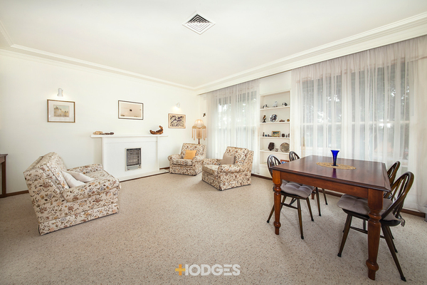 2/14 Burgess Street Beaumaris