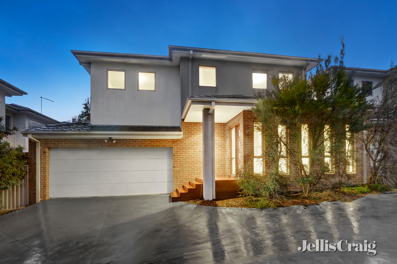 2/141 Kars Street, Frankston South
- Print Image 1