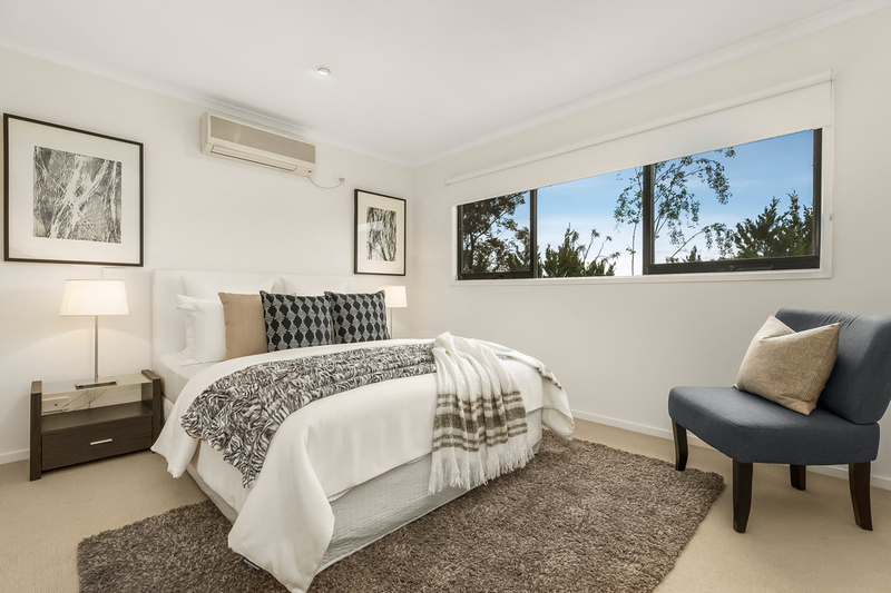 2/15 Boronia Grove, Doncaster East