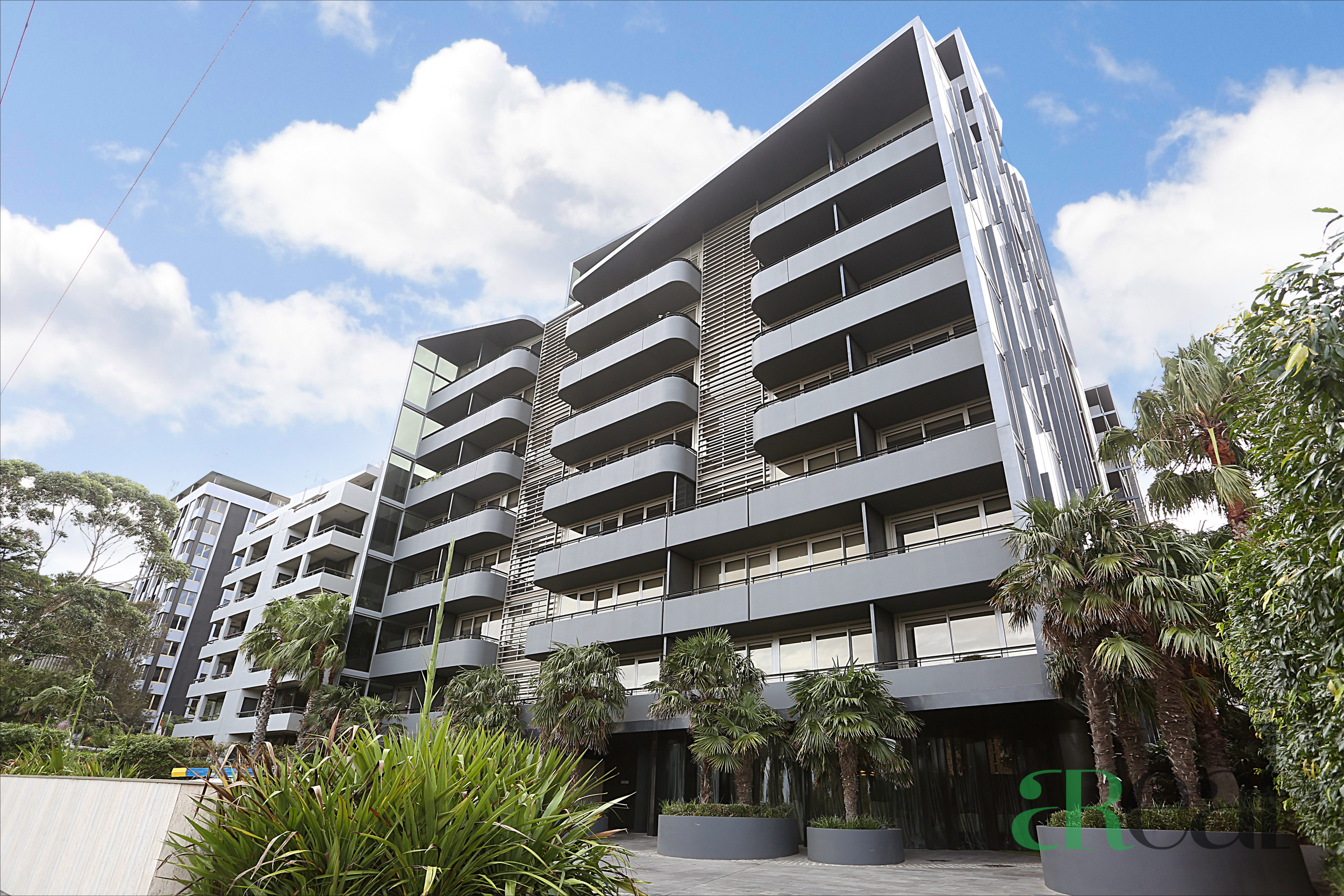 215/74 Queens Road, Melbourne VIC 3004 