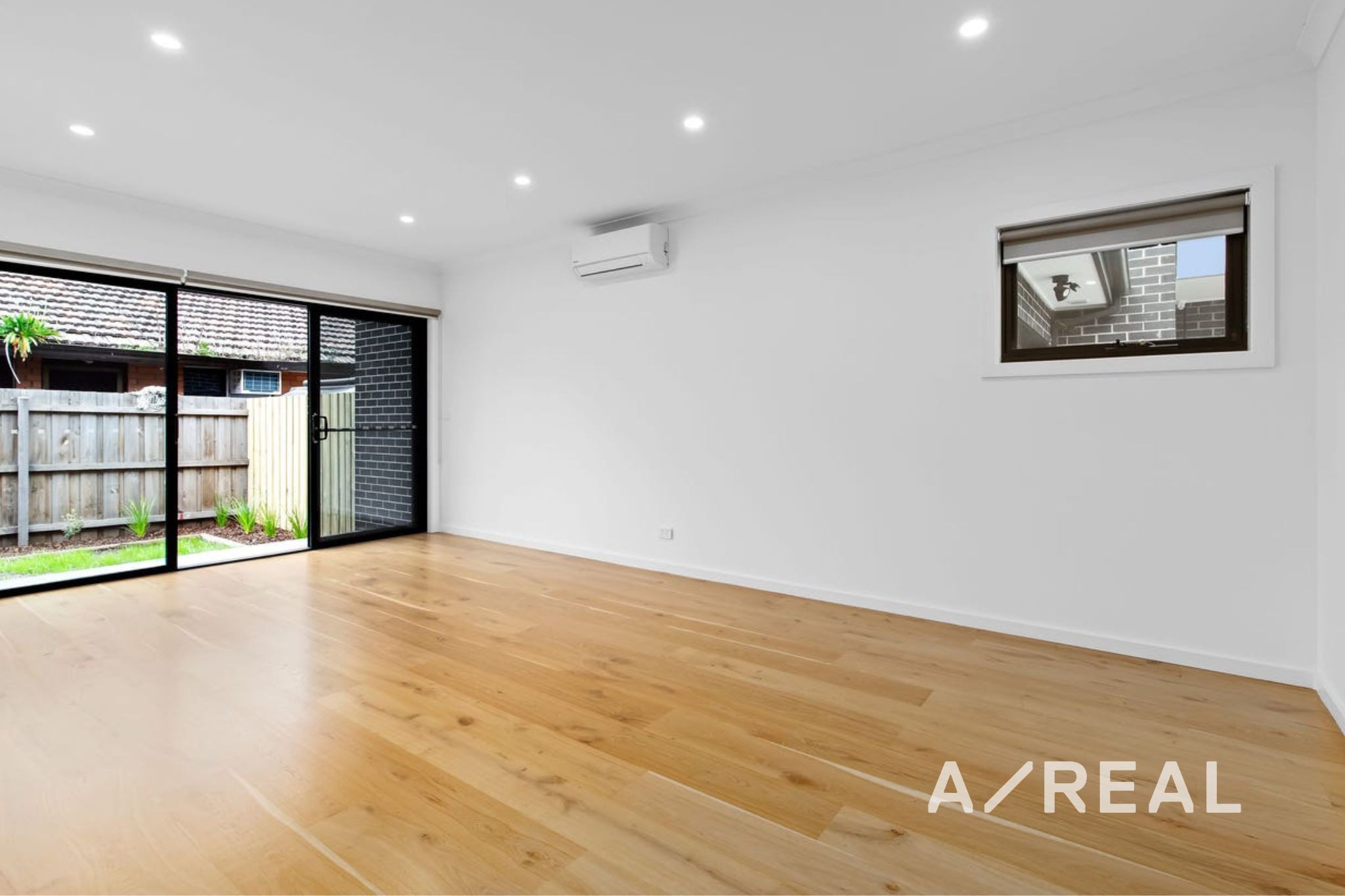 2/18 Josephine Grove, Preston VIC 3072 