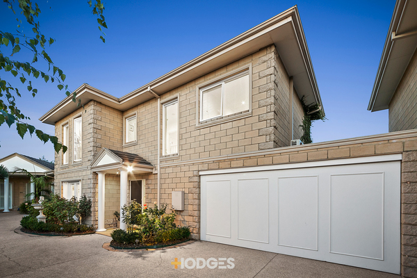 2/19 Holyrood Street Hampton