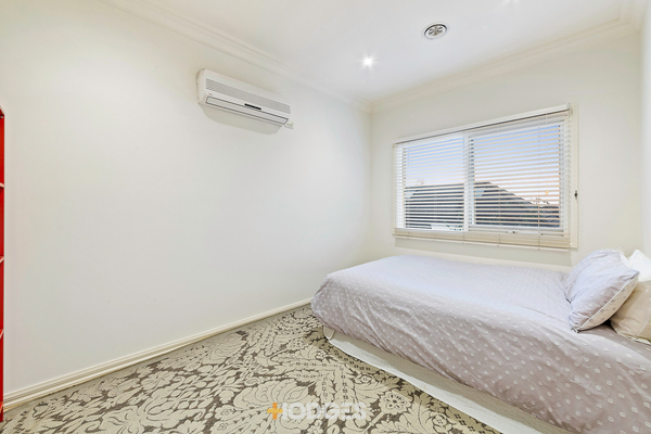 2/19 Holyrood Street Hampton