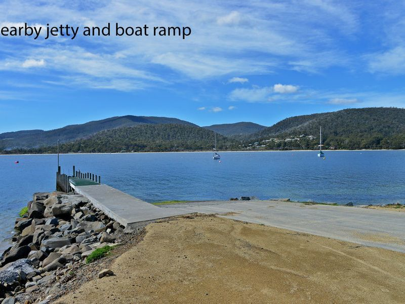 22 Free Street, WHITE BEACH, TAS, 7184