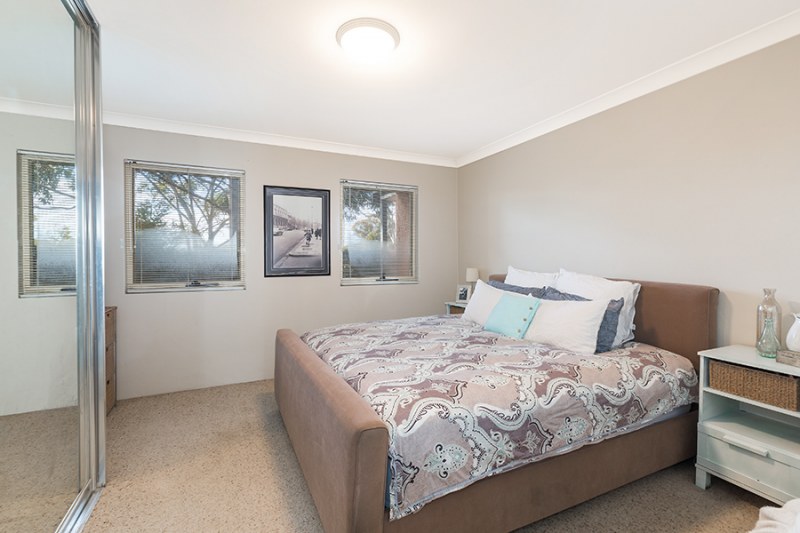 2/2 Mansfield Avenue, Caringbah NSW 2229 