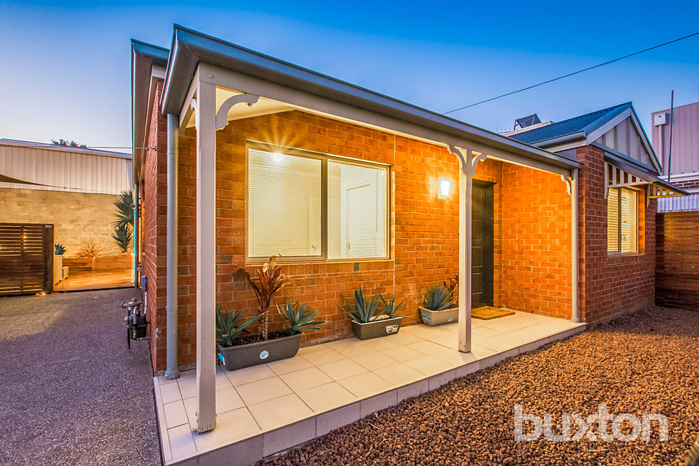 2/2 Marcus Street, Highton