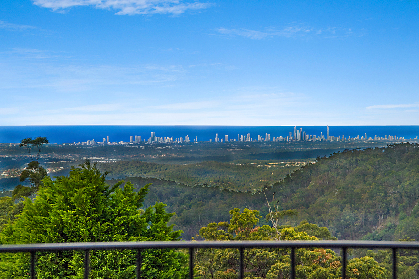 22 Paradise Drive, Tamborine Mountain QLD 4272