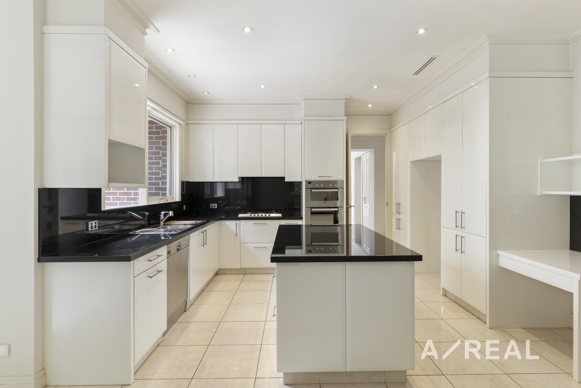 22 Powderham Road, Caulfield North VIC 3161 