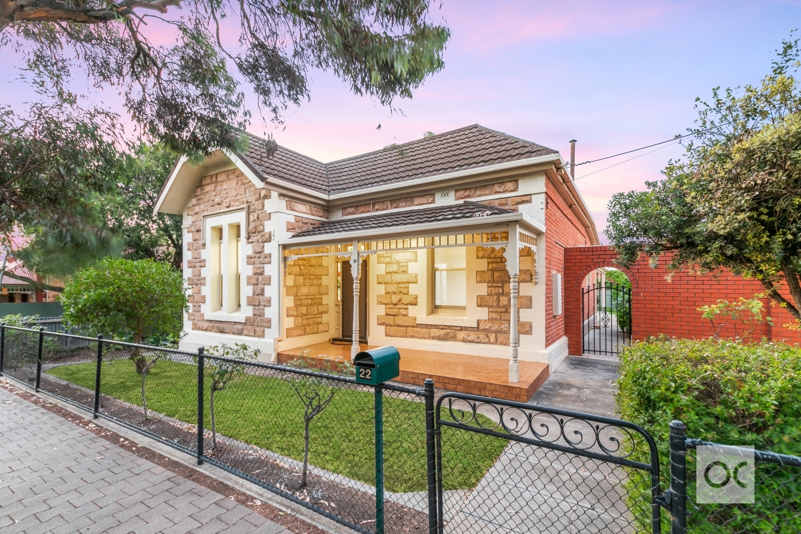 22 Wallis Street