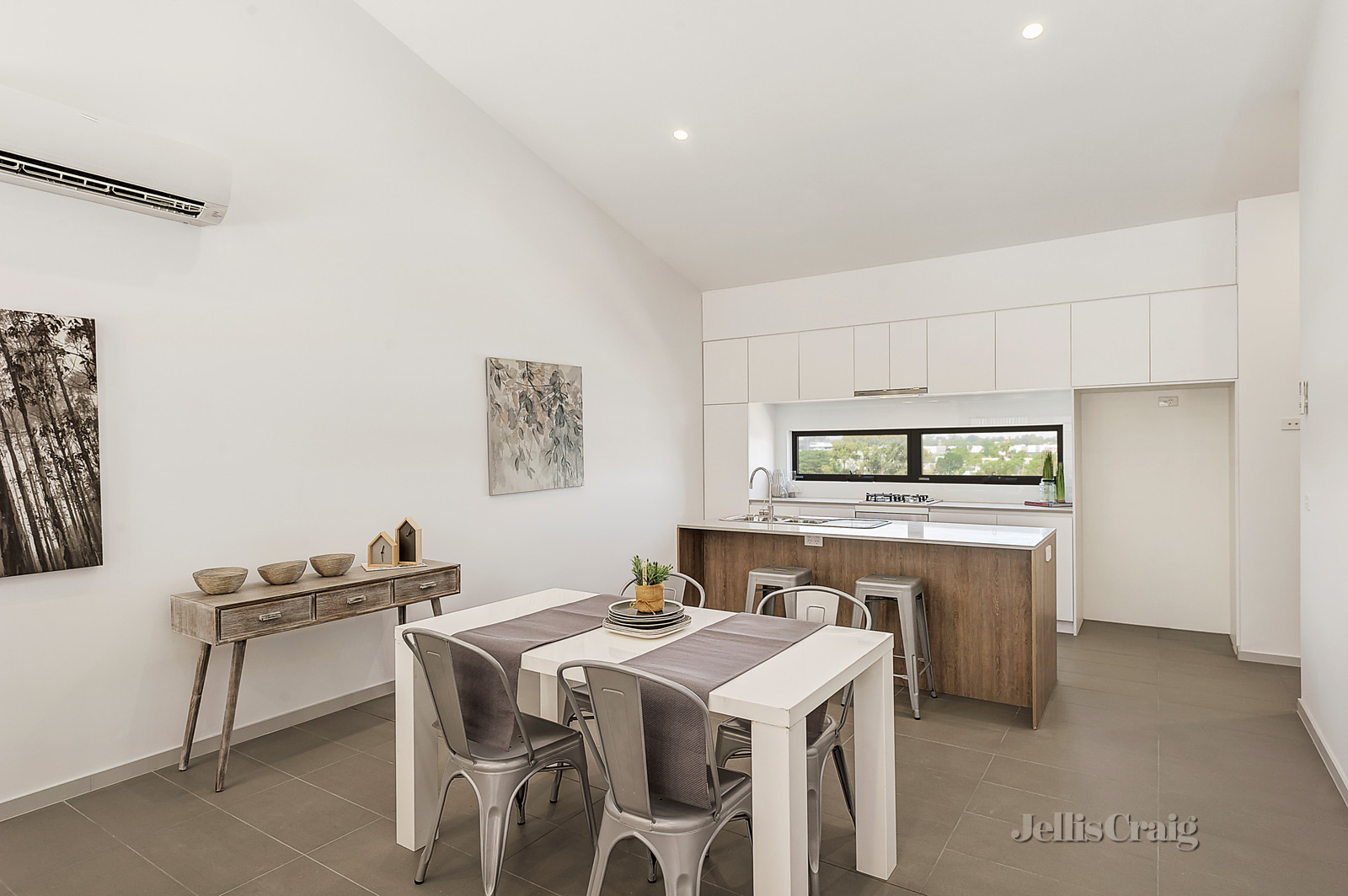 22/37 William Street, Ringwood
- Print Image 1