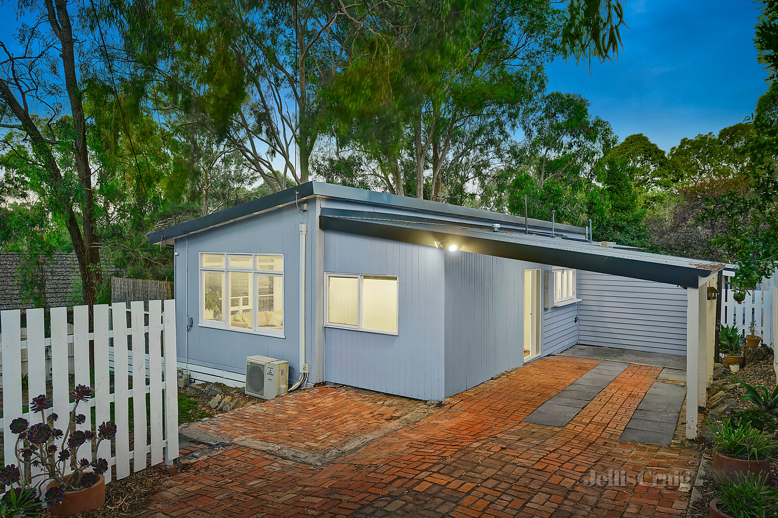 23 Dalmor Avenue, Mitcham
- Print Image 1
