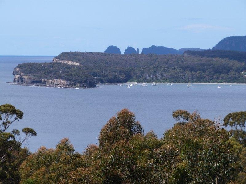 23 Lyndal Drive, EAGLEHAWK NECK, TAS, 7179