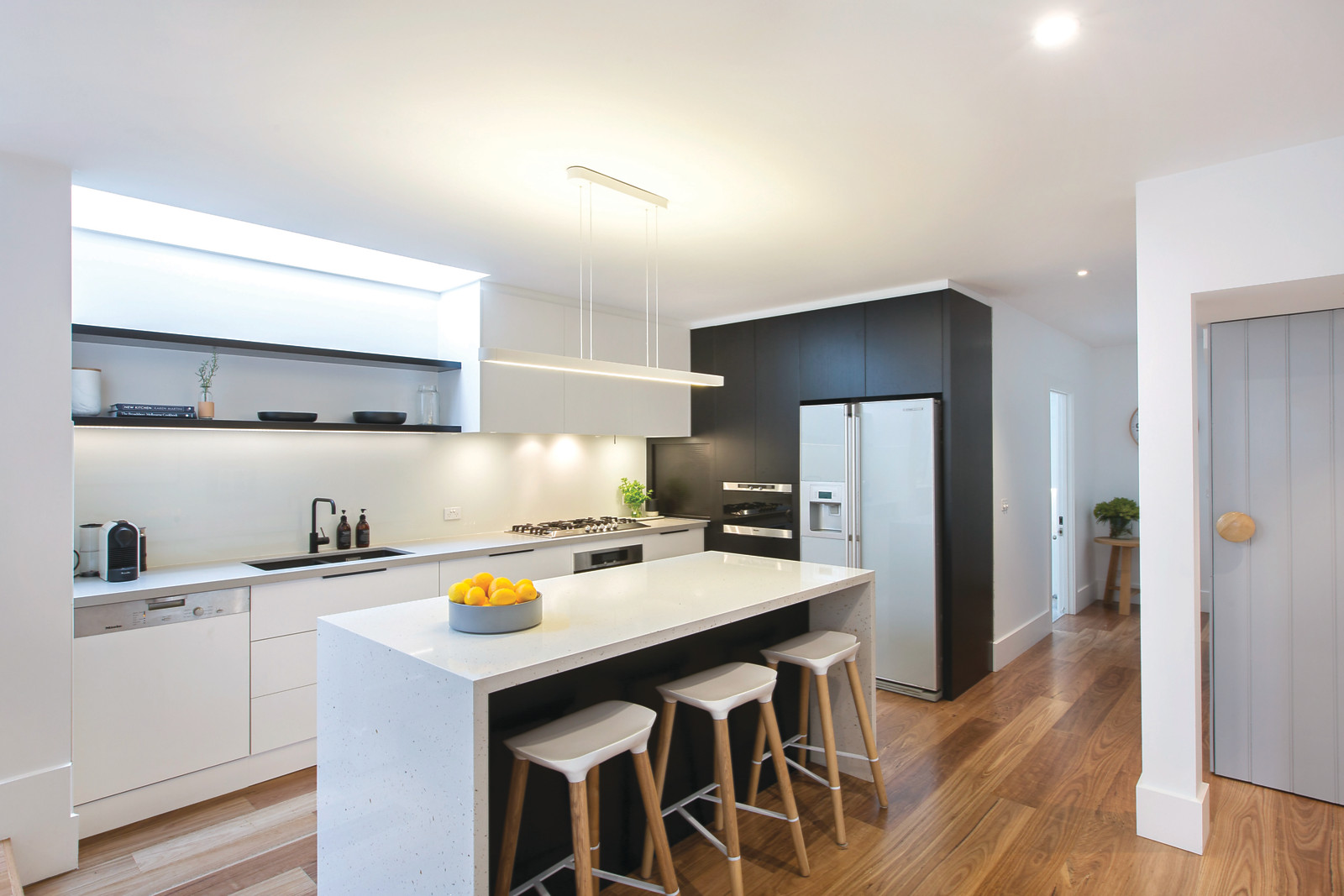 23 Mountain Street South Melbourne Marshall White