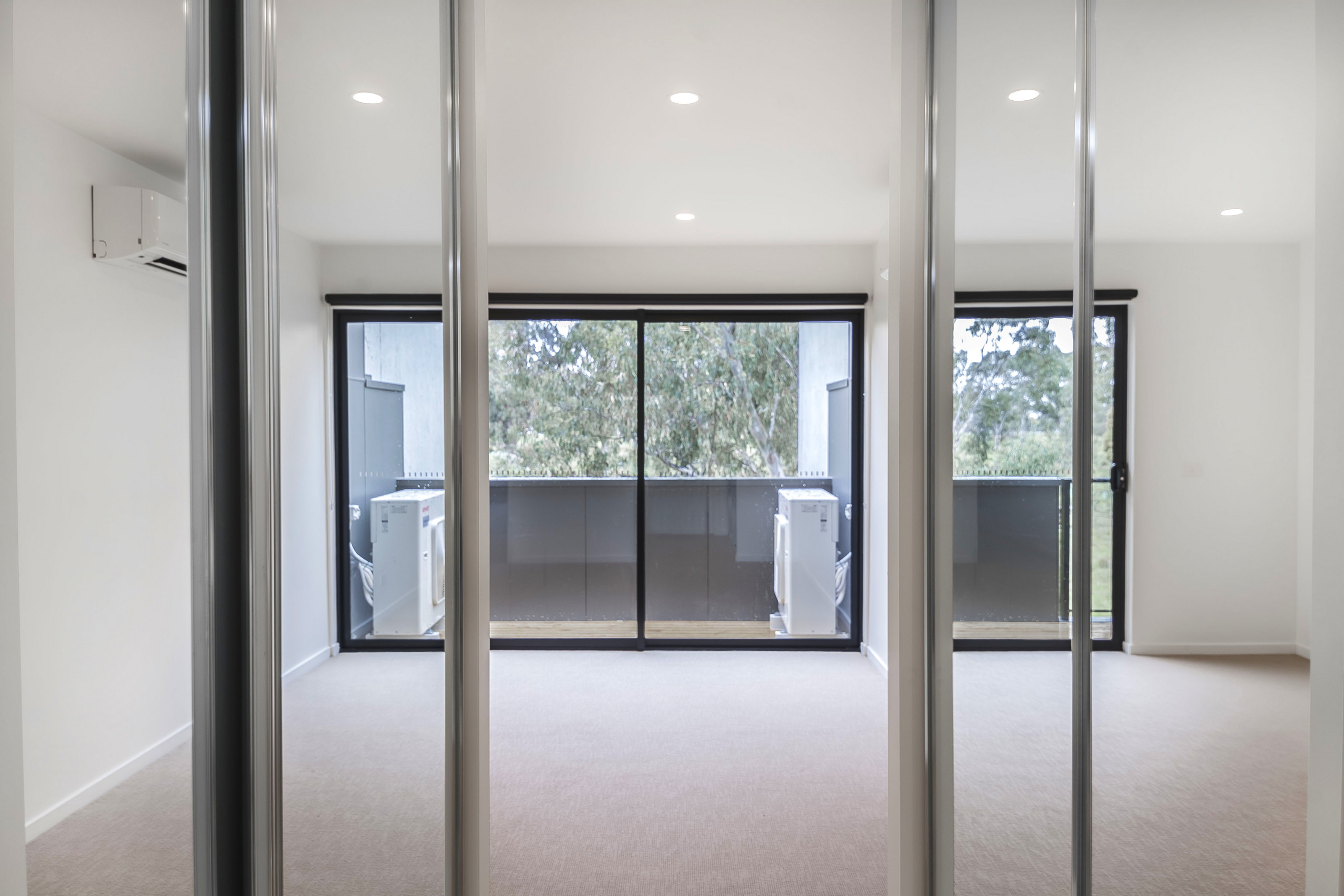 23 Sharp Circut Mill Park VIC 3082 