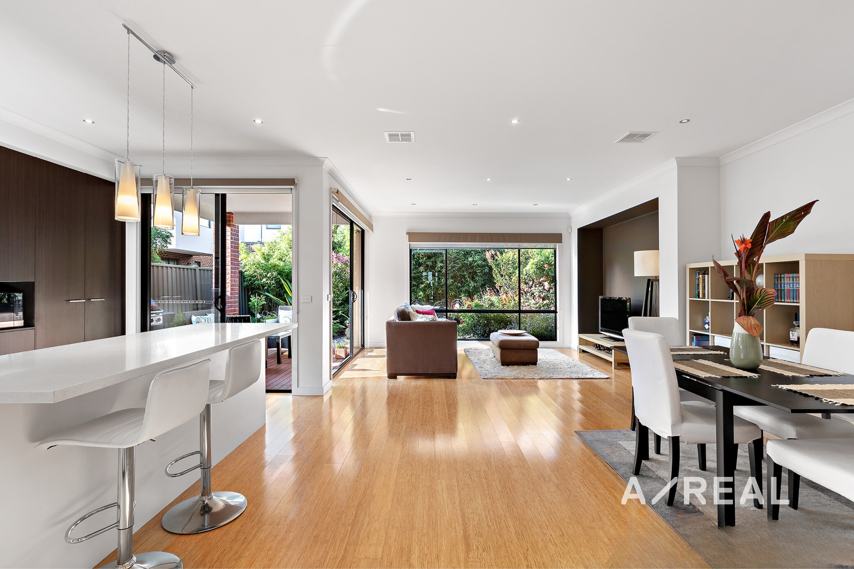 2/30 Alma Street, Maidstone VIC 3012 