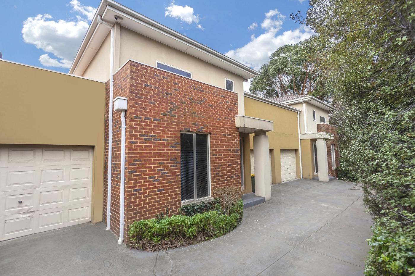 2/32 Renown Street, Coburg North VIC 3058 