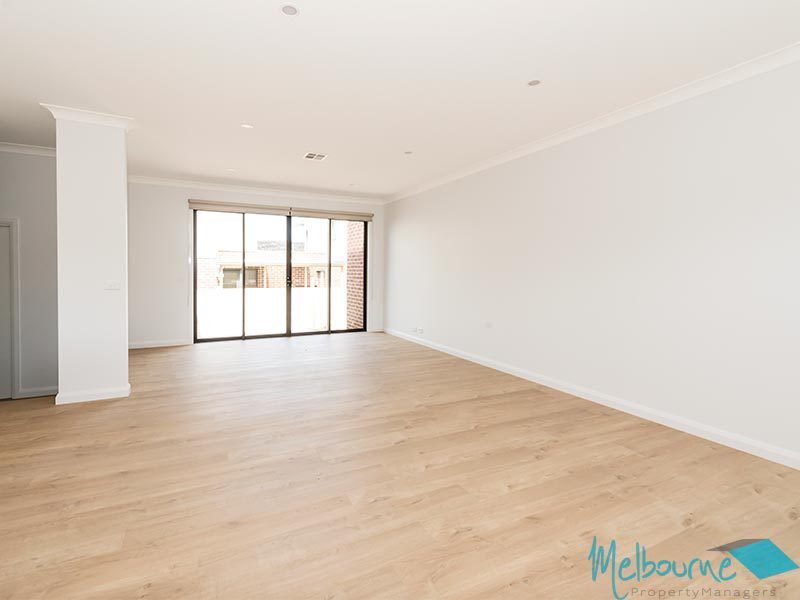 2/336 George Street, Doncaster VIC 3108 