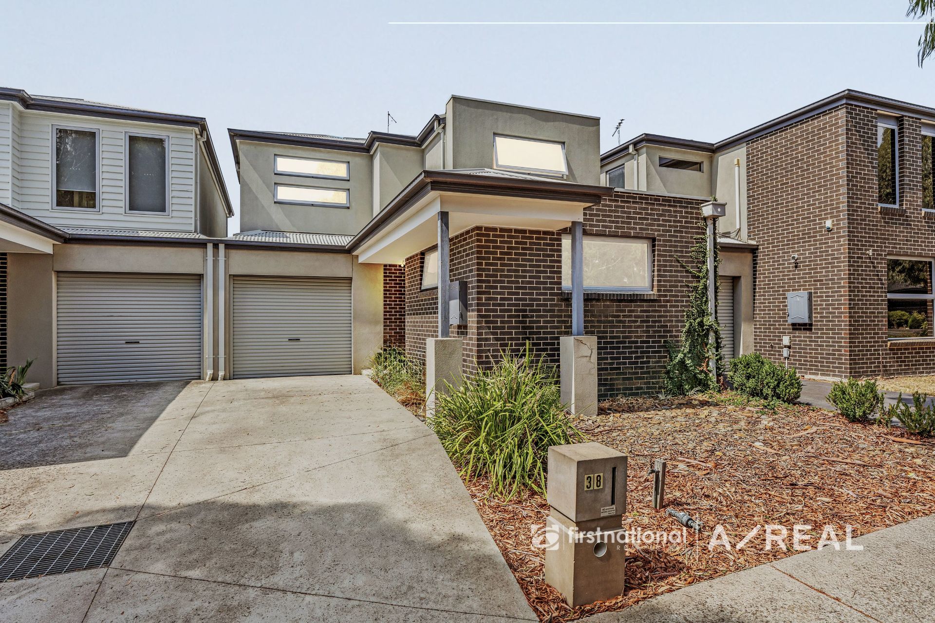 2/38 Tuross Crescent, South Morang VIC 3752 