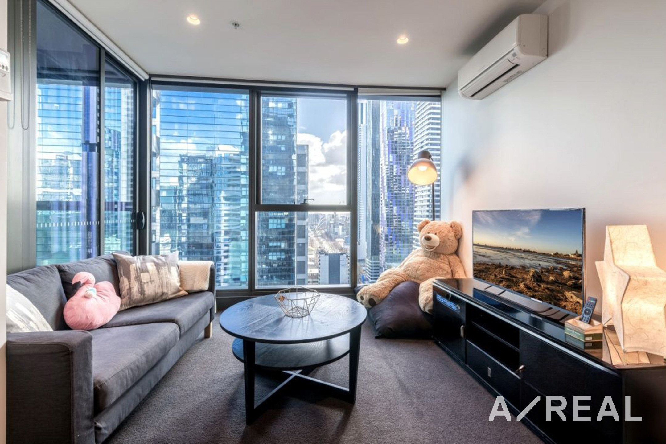 2403/285 La Trobe Street, Melbourne VIC 3000 