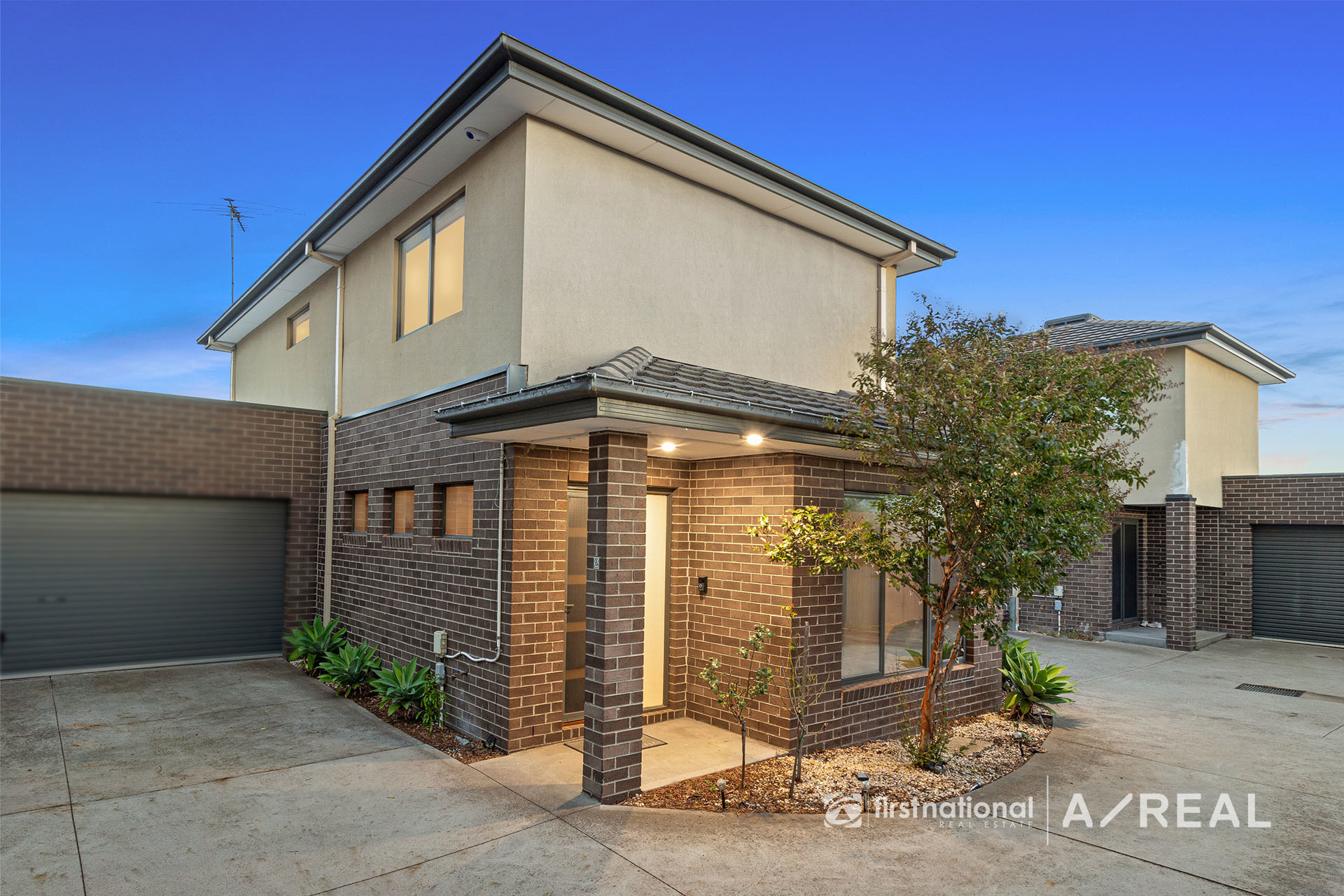 2/43 Gorge Road, South Morang VIC 3752 